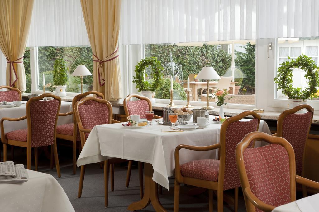Hotel Parkfrieden Timmendorfer Strand Ngoại thất bức ảnh